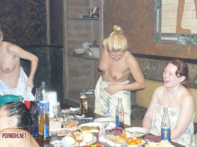 Русские девушки в бане